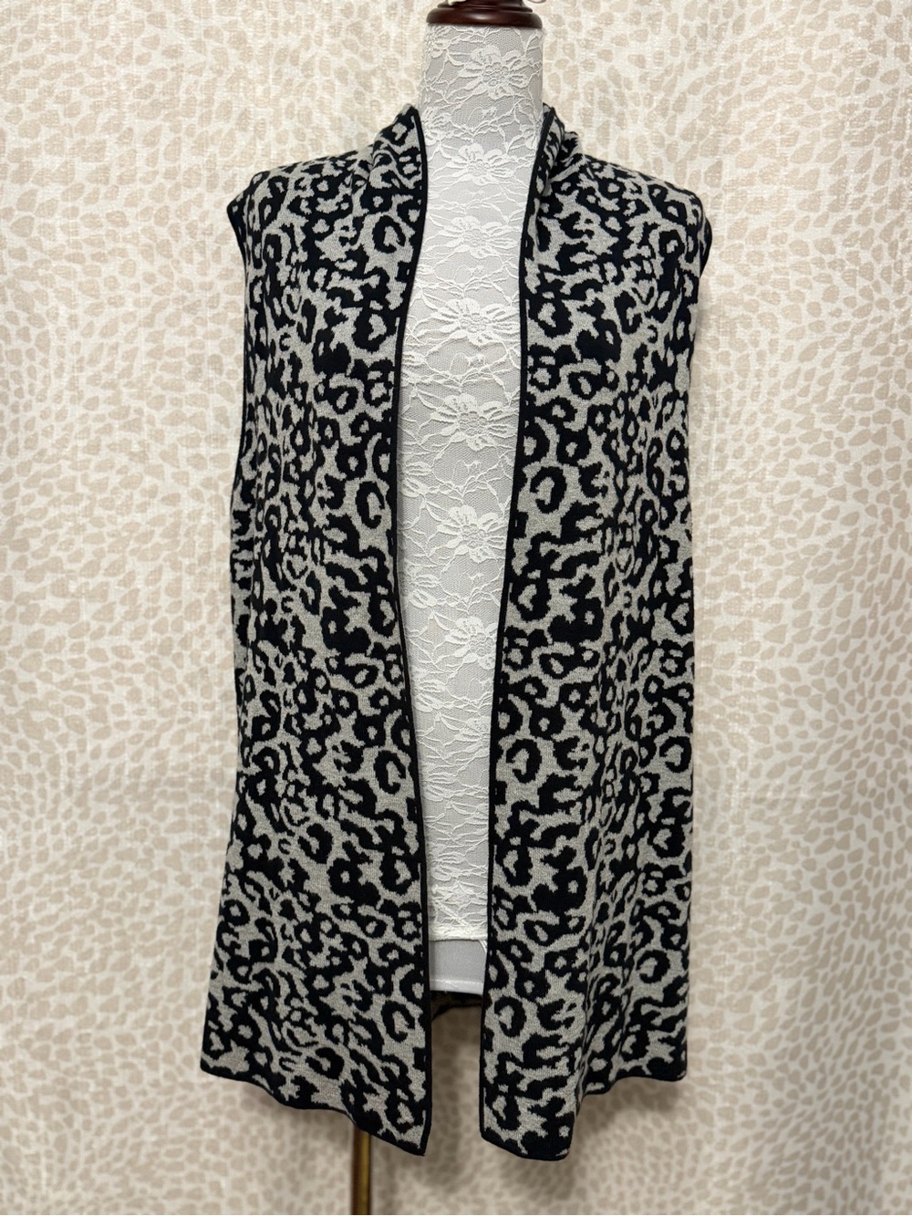 Black & Gray Leopard Print Open Front Women's Vest